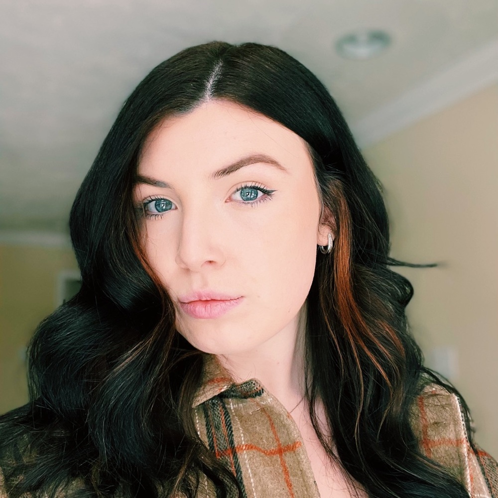 Meet your Posher, Kayla